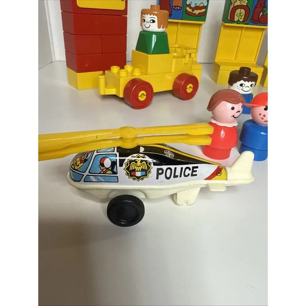 Vintage 1980 Duplo Lego 2640 Grocery Store With 3 Figurines And Extras Only PICT